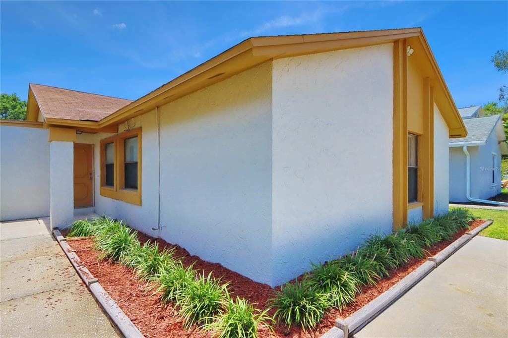 5128 SPRINGWOOD DRIVE TAMPA, FL 33624