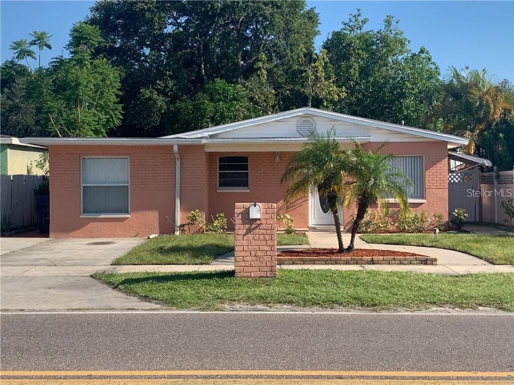 3112 W TAMPA BAY BOULEVARD TAMPA, FL 33607