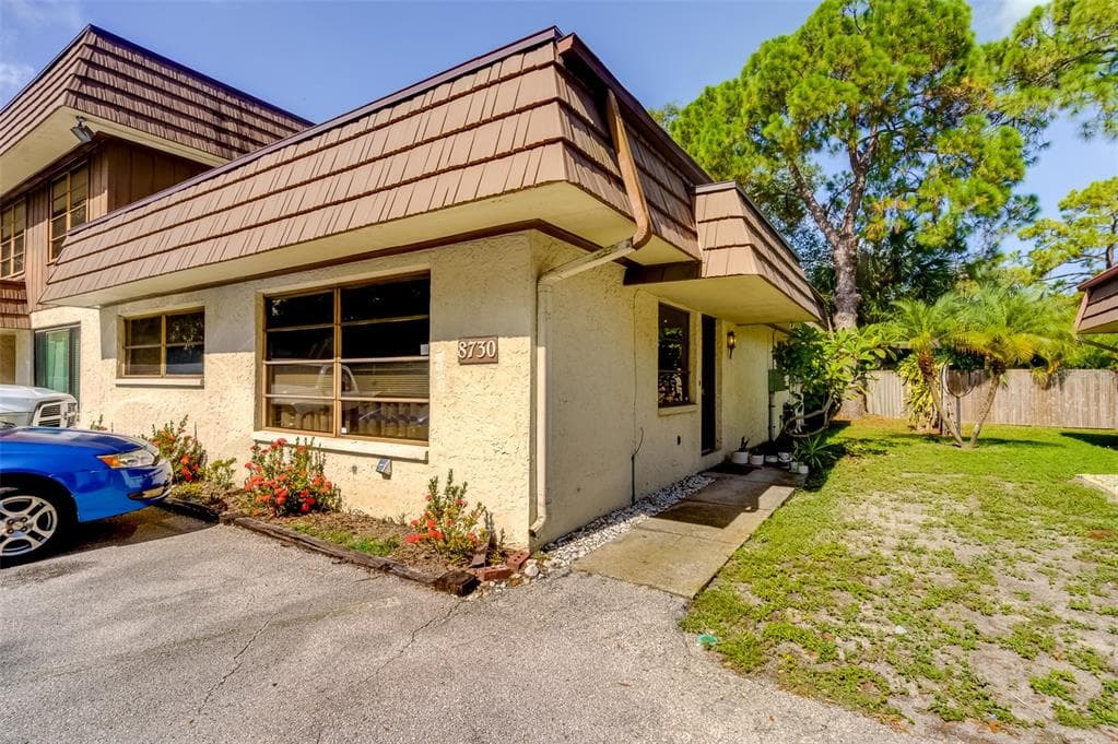 8730 DR MARTIN LUTHER KING JR STREET N ST PETERSBURG, FL 33702