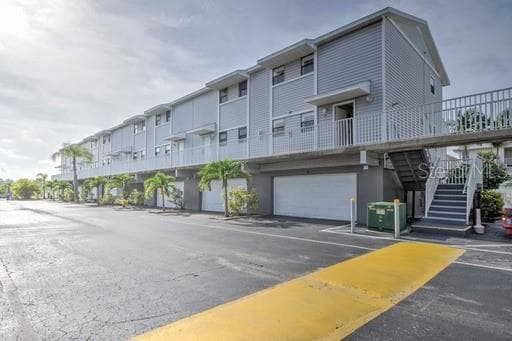 19823 GULF BOULEVARD UNIT 15 INDIAN SHORES, FL 33785