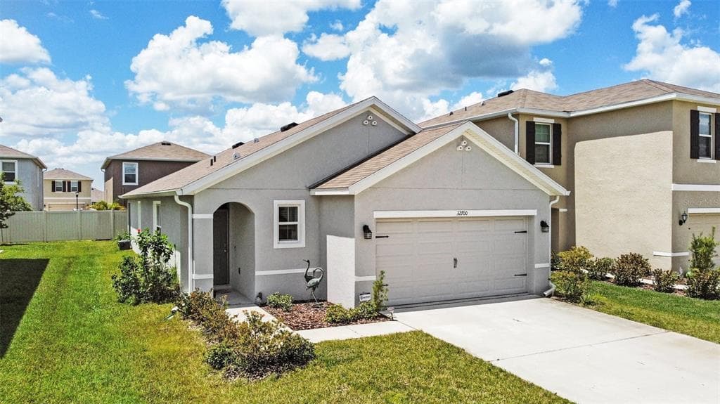 32700 DASHEL PALM LANE WESLEY CHAPEL, FL 33543