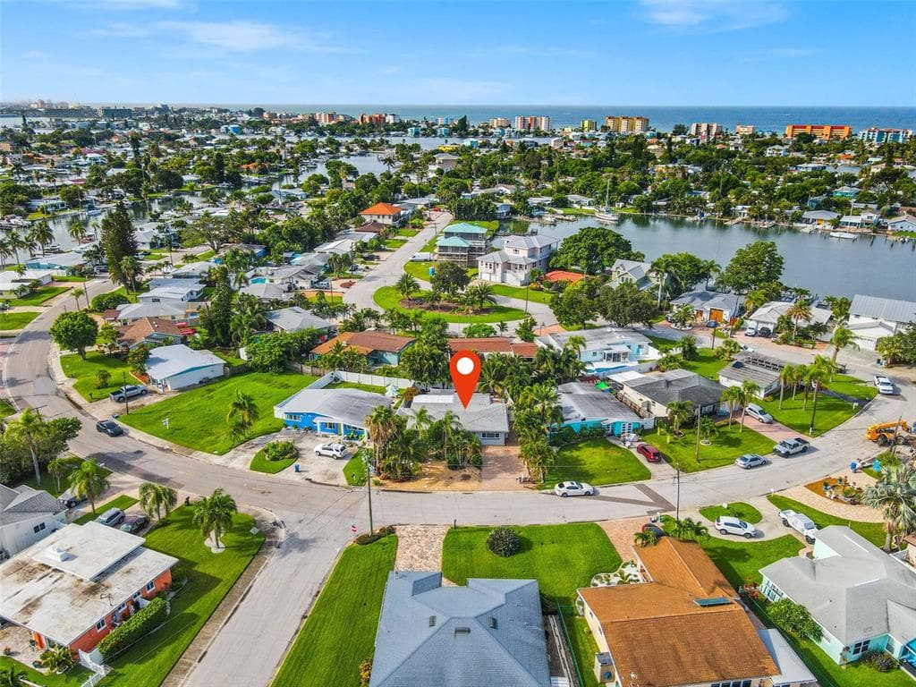 747 PRUITT DRIVE MADEIRA BEACH, FL 33708