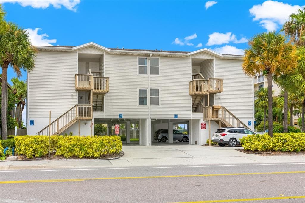 1412 GULF BOULEVARD UNIT 202A INDIAN ROCKS BEACH, FL 33785
