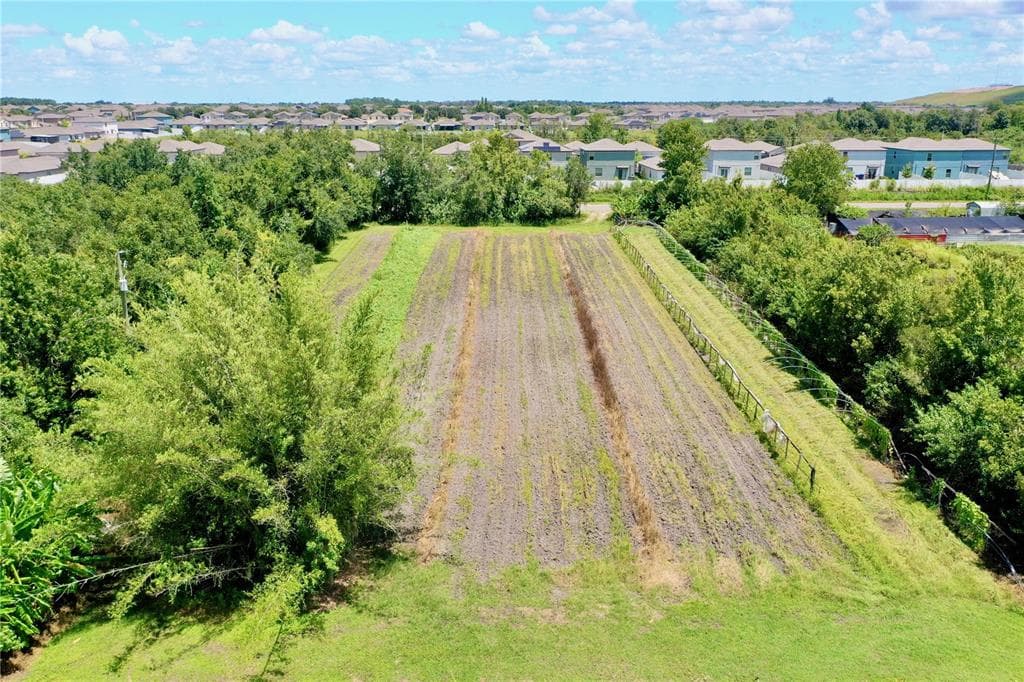 11005 SUMNER ROAD WIMAUMA, FL 33598
