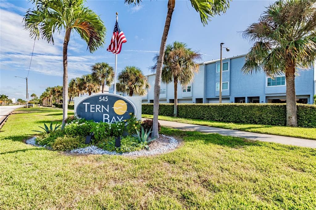 545 PINELLAS BAYWAY S UNIT 408 TIERRA VERDE, FL 33715