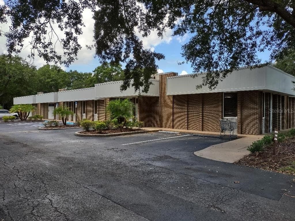 2506 W VIRGINIA AVENUE UNIT B TAMPA, FL 33607