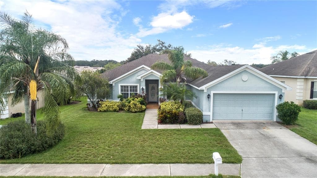 8775 FORT SOCRUM VILLAGE WAY LAKELAND, FL 33810