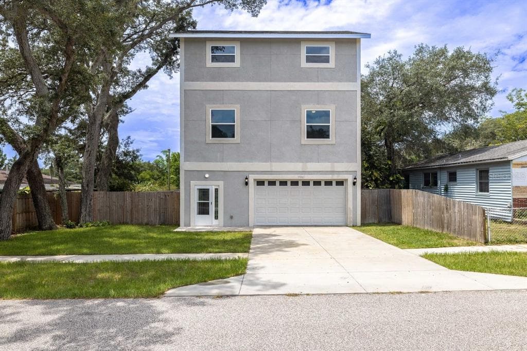 1986 CAROLINA AVENUE TARPON SPRINGS, FL 34689