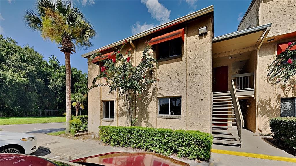 4207 S SEMORAN BOULEVARD UNIT 1 ORLANDO, FL 32822