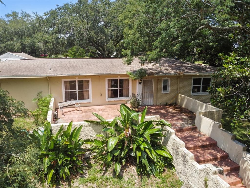 5414 RIVERHILLS DRIVE TEMPLE TERRACE, FL 33617