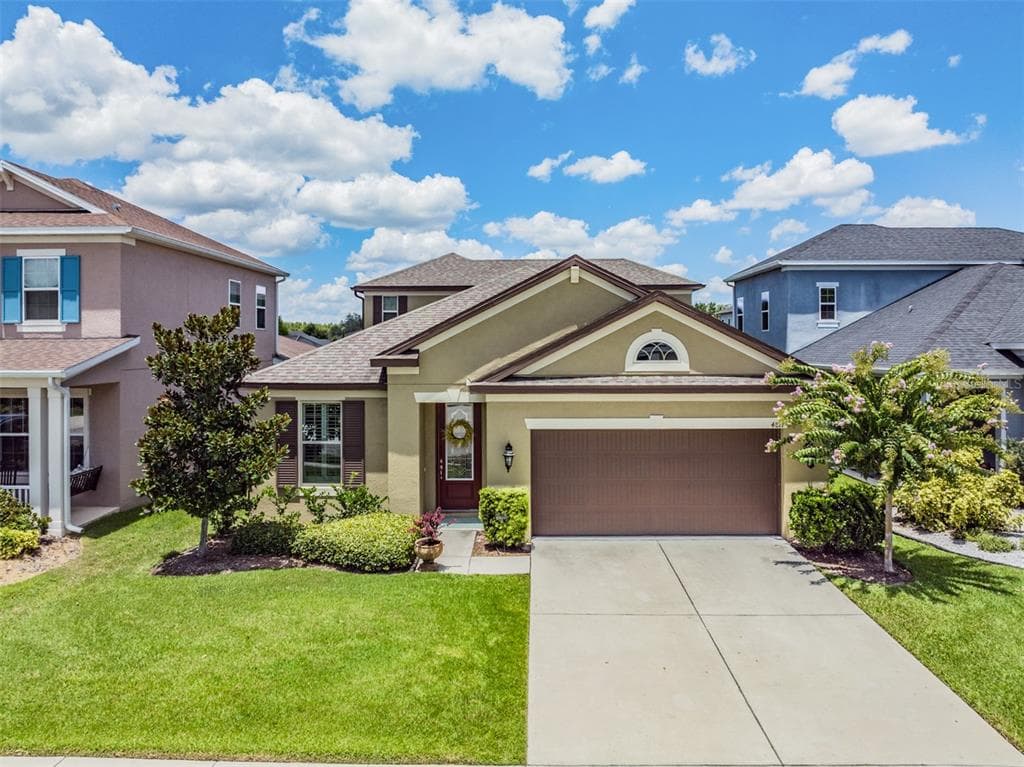 4817 ROLLING GREENE DRIVE WESLEY CHAPEL, FL 33543