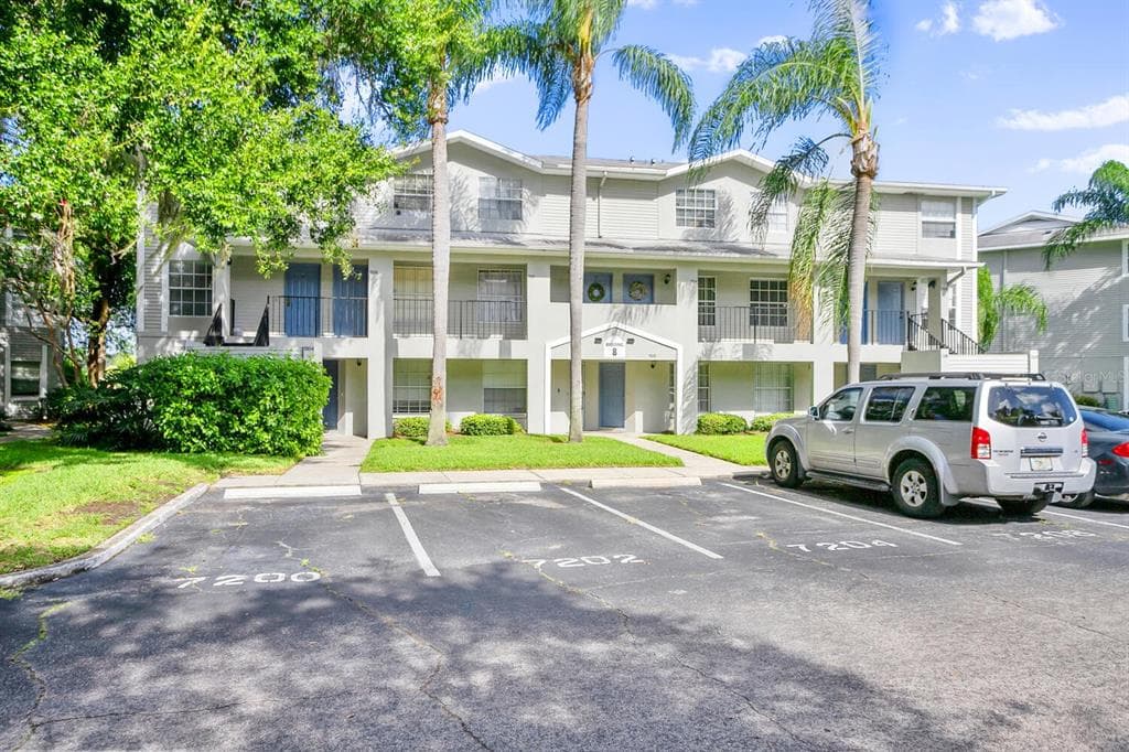7214 E BANK DRIVE UNIT 204 TAMPA, FL 33617
