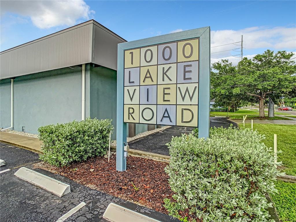 1000 LAKEVIEW ROAD CLEARWATER, FL 33756