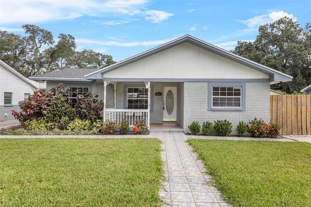 804 E 127TH AVENUE TAMPA, FL 33612
