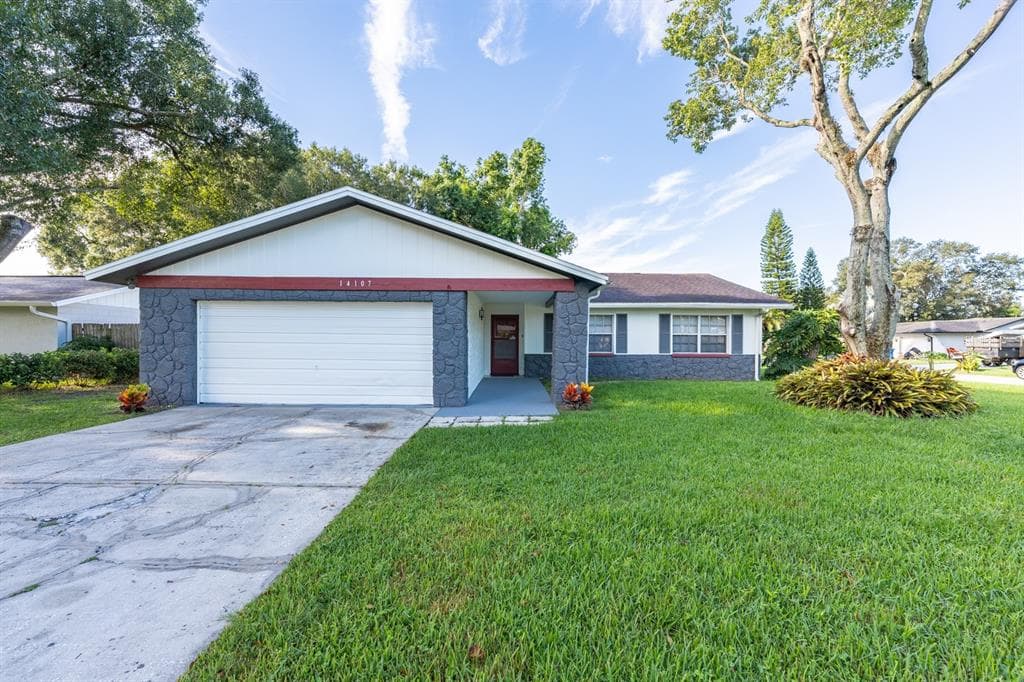 14107 EASTLAND LANE TAMPA, FL 33625