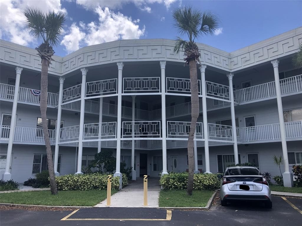 2449 COLUMBIA DRIVE UNIT 61 CLEARWATER, FL 33763