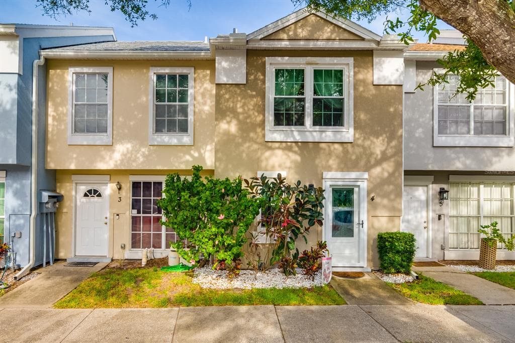 6610 121ST AVENUE UNIT 4 LARGO, FL 33773