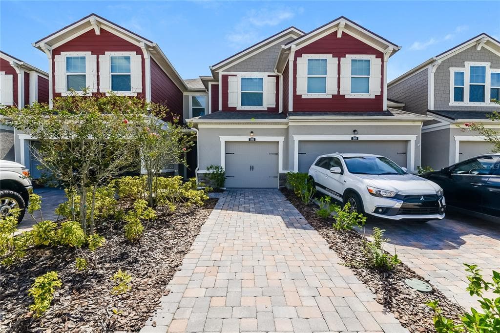 5065 SKYVIEW LANE BRADENTON, FL 34211