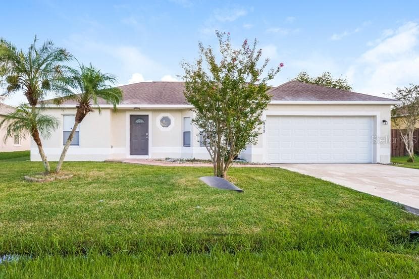979 GASCONY COURT KISSIMMEE, FL 34759
