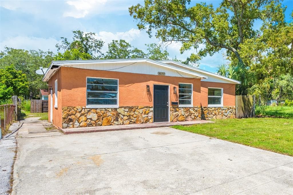 4677 16TH AVENUE S ST PETERSBURG, FL 33711