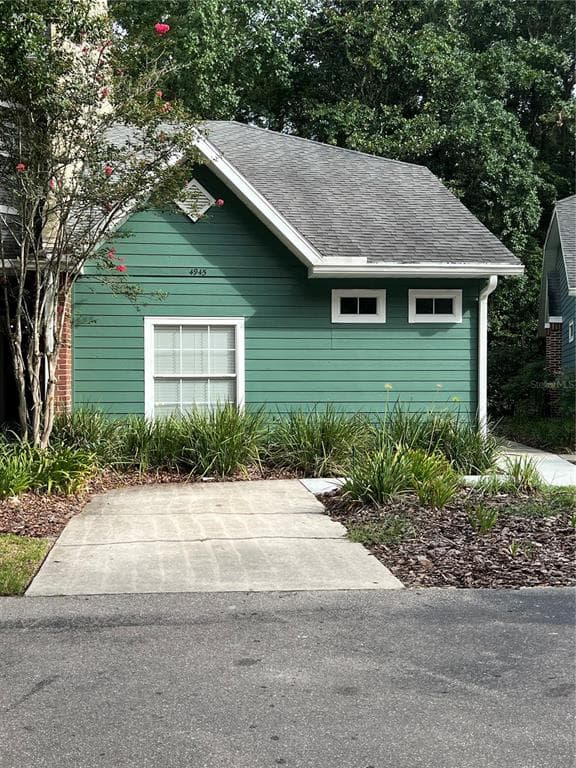 4945 NW 1ST PLACE UNIT 4945 GAINESVILLE, FL 32607