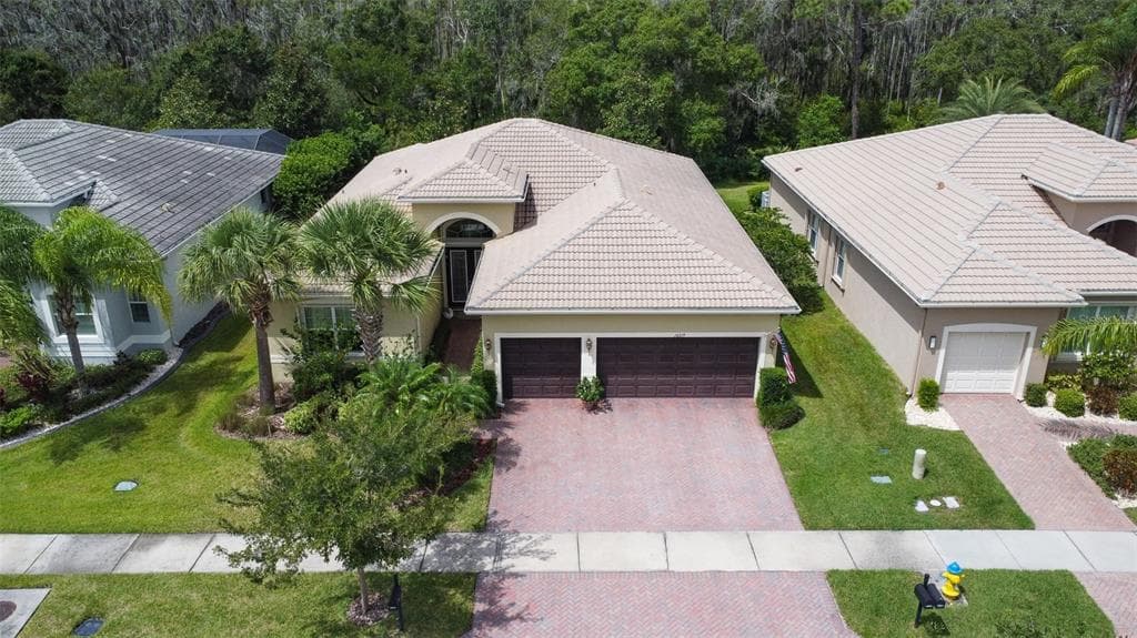 16219 DIAMOND BAY DRIVE WIMAUMA, FL 33598