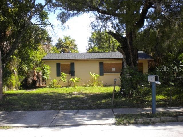 113 E CENTER STREET TARPON SPRINGS, FL 34689