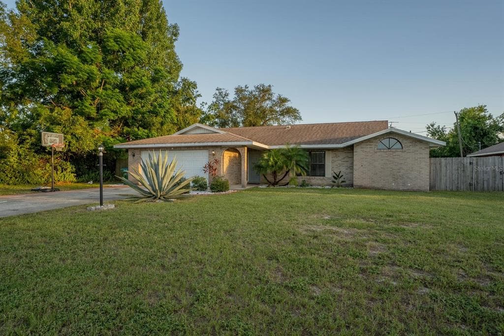 2167 DUMAS DRIVE DELTONA, FL 32738