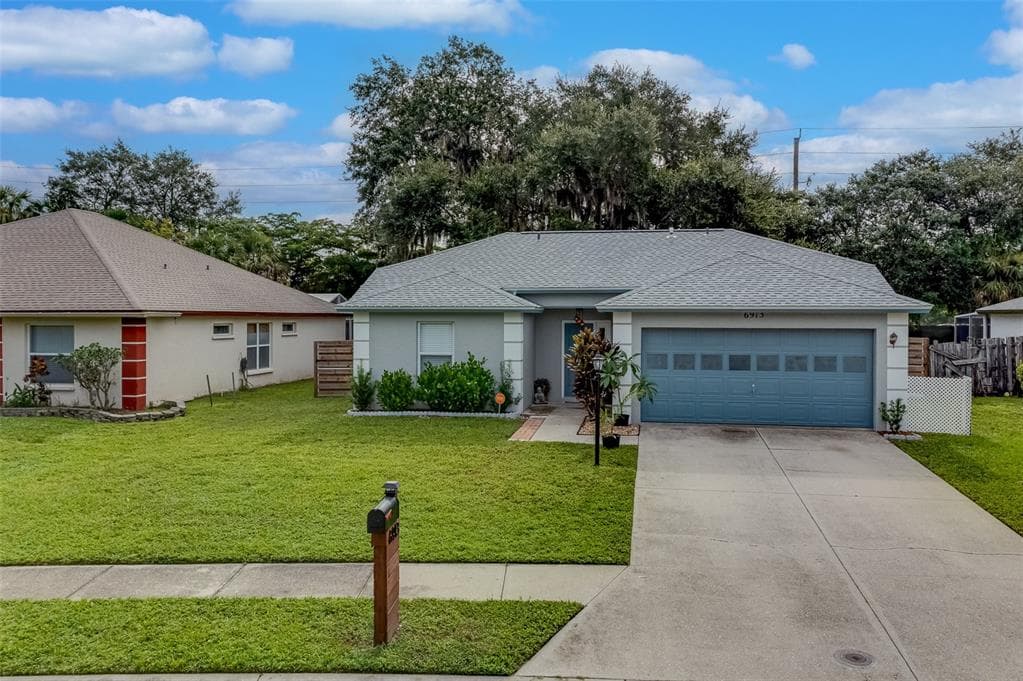6913 44TH COURT E SARASOTA, FL 34243