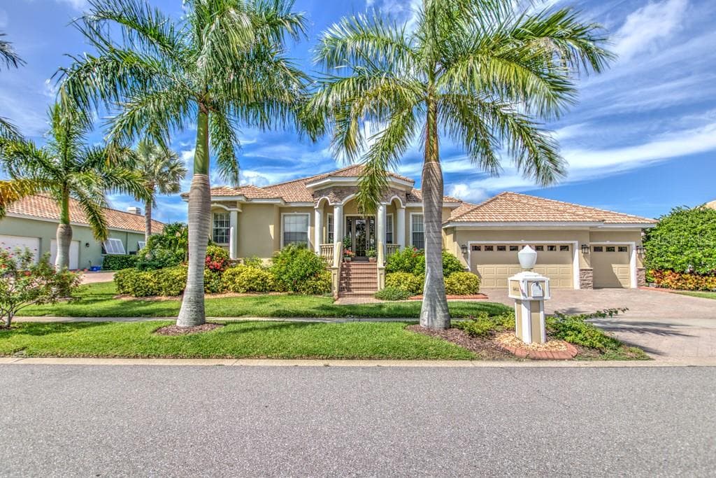 6452 RUBIA CIRCLE APOLLO BEACH, FL 33572