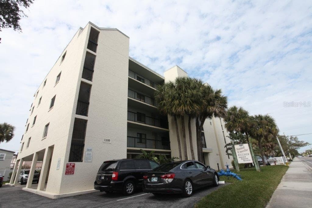 1300 GULF BOULEVARD UNIT 501