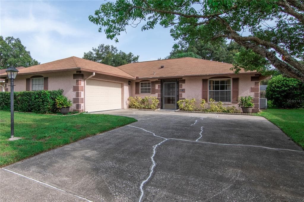 28318 TANGLEWOOD DRIVE WESLEY CHAPEL, FL 33543