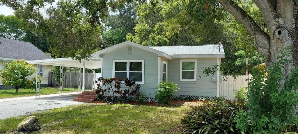 813 WOODLAWN STREET CLEARWATER, FL 33756