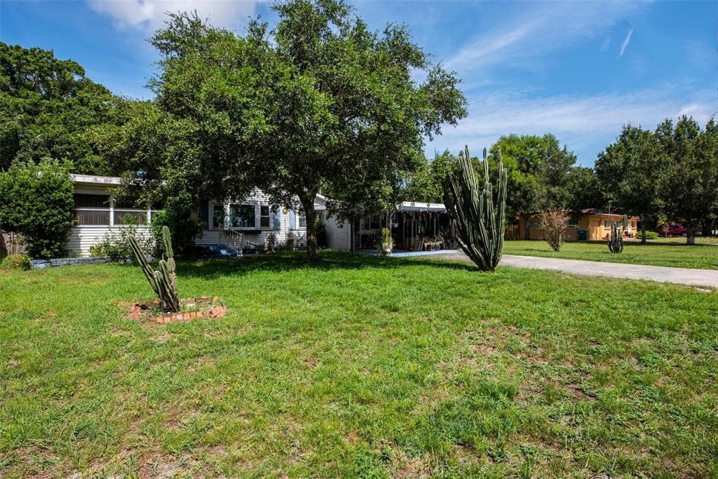 1624 SUMMERDALE DRIVE CLEARWATER, FL 33764