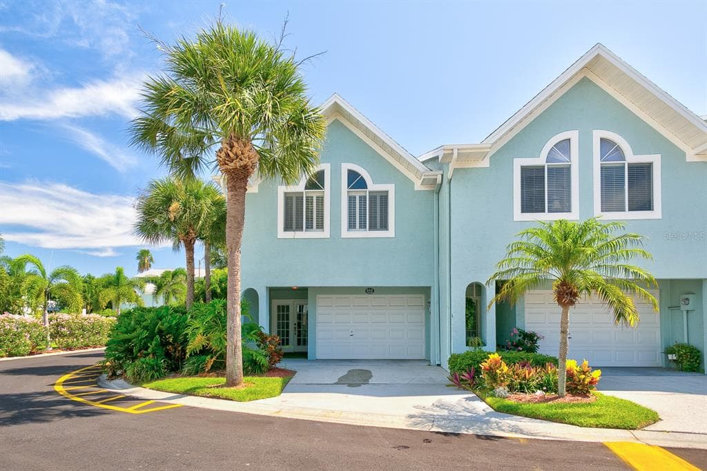 545 GARLAND CIRCLE N INDIAN ROCKS BEACH, FL 33785