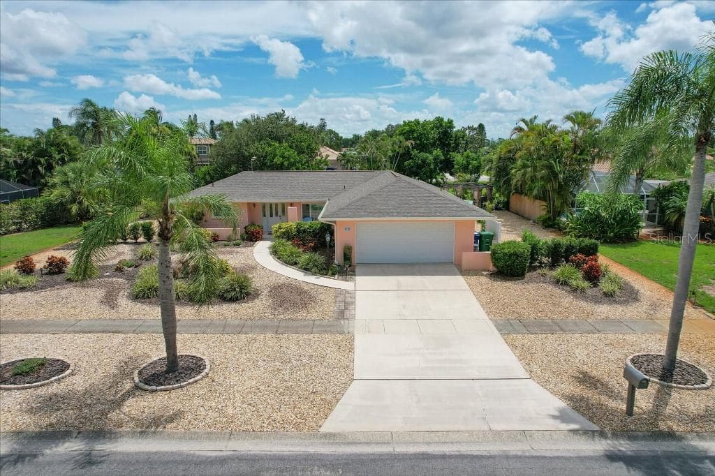 313 GLADSTONE BOULEVARD ENGLEWOOD, FL 34223