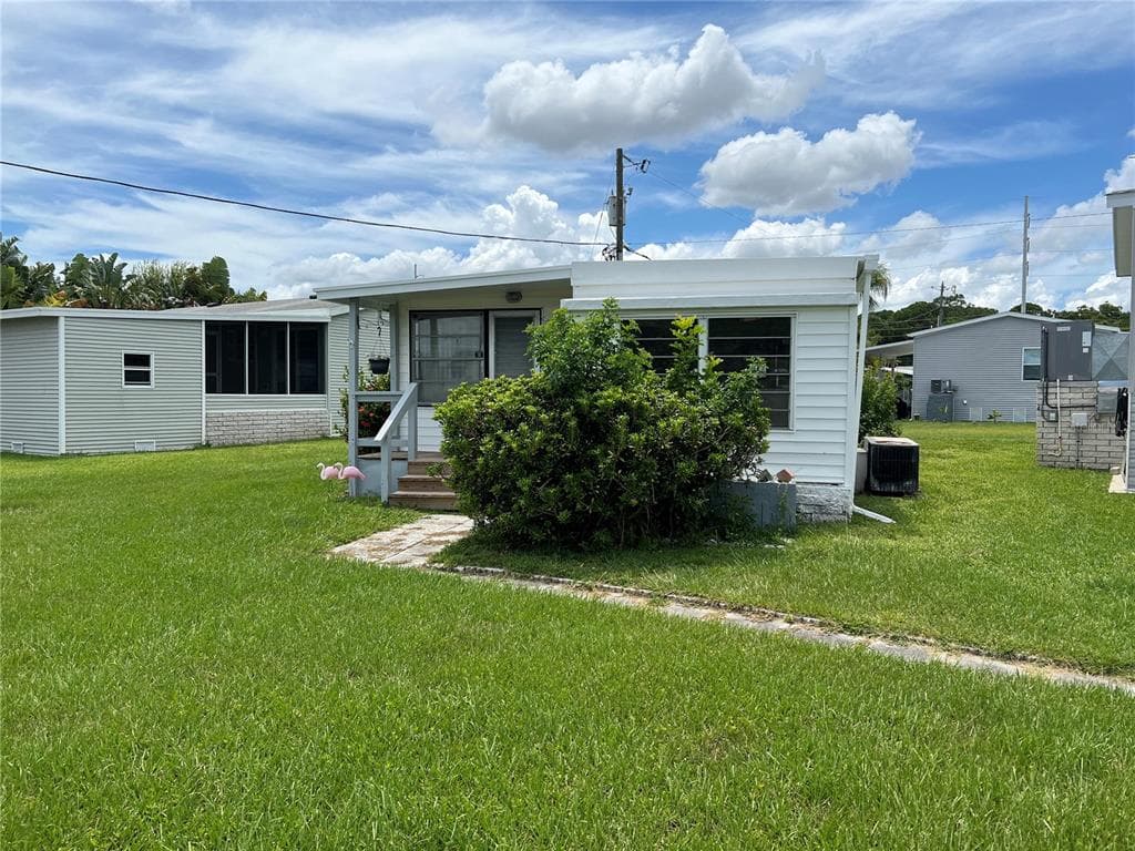 6902 MOUNT PLEASANT ROAD NE UNIT 74 ST PETERSBURG, FL 33702