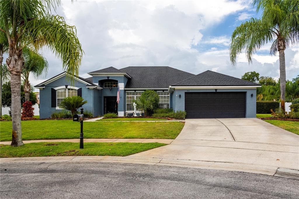 856 LOOKOUT POINT CHULUOTA, FL 32766