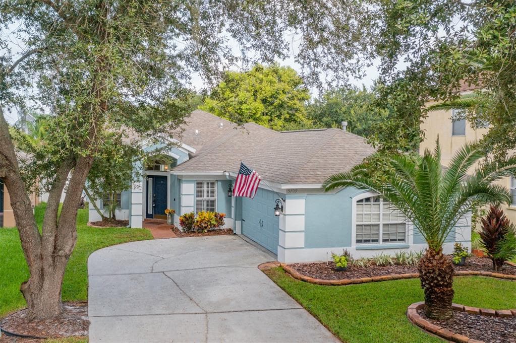 5709 HAWKGROVE PL LITHIA, FL 33547