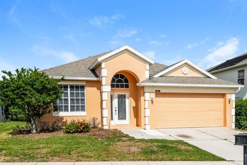 323 HIGHER COMBE DRIVE DAVENPORT, FL 33897