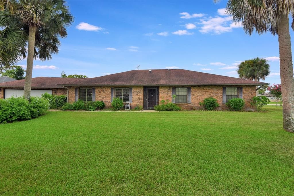 122 SEA STREET NEW SMYRNA BEACH, FL 32168