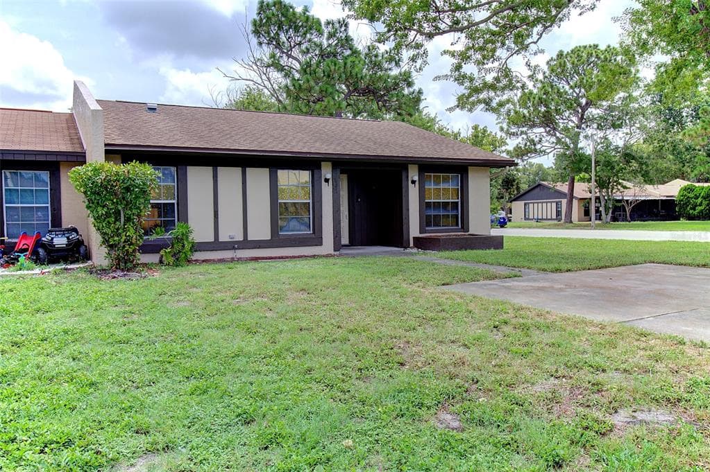 10003 88TH STREET SEMINOLE, FL 33777