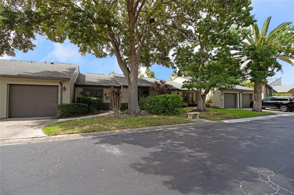 2101 SUNSET POINT ROAD UNIT 1804 CLEARWATER, FL 33765