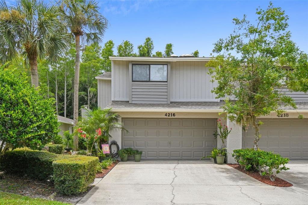 4216 FORESTER LANE TAMPA, FL 33618