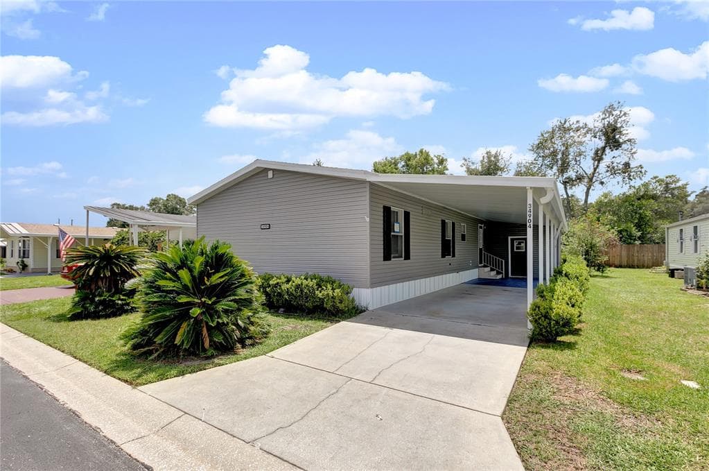 34904 FANTASY LANE ZEPHYRHILLS, FL 33541