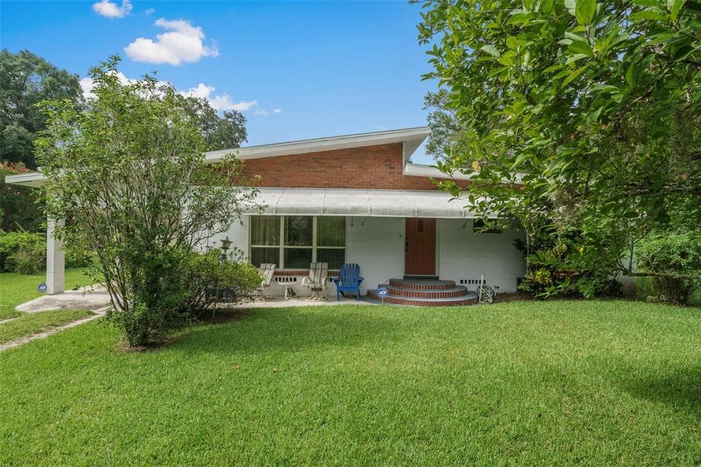 19303 FORT DADE AVENUE BROOKSVILLE, FL 34601
