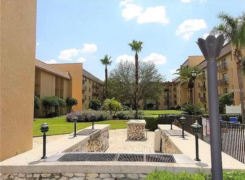 5820 N CHURCH AVENUE UNIT 419