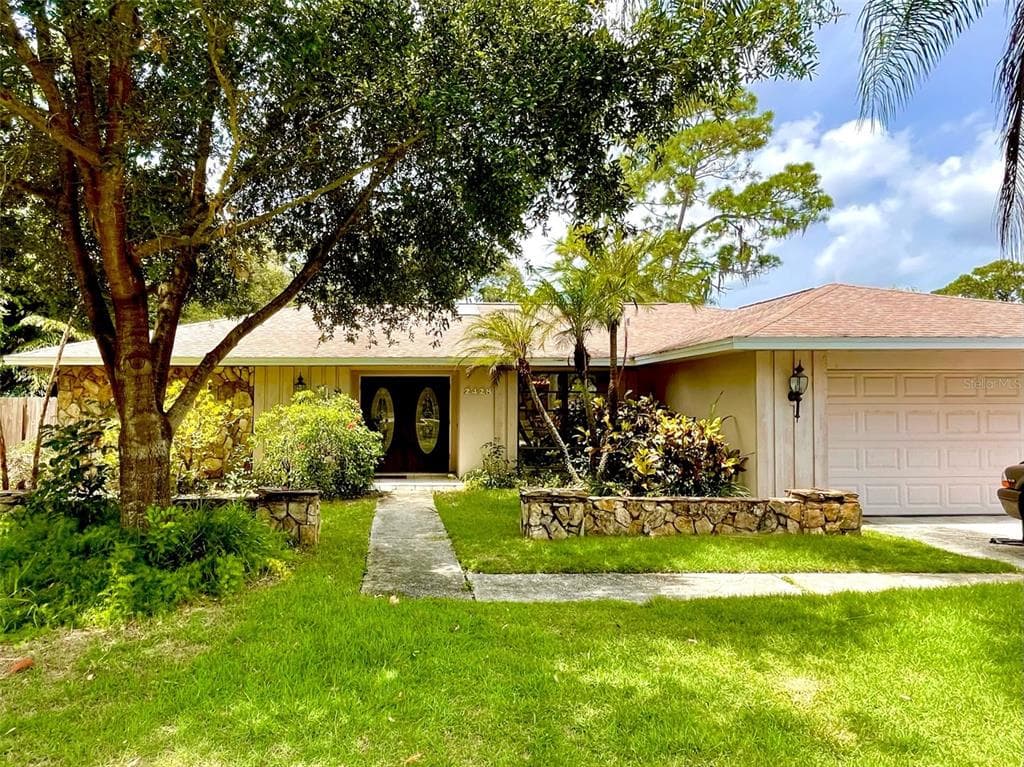 2428 SENECA COURT PALM HARBOR, FL 34683