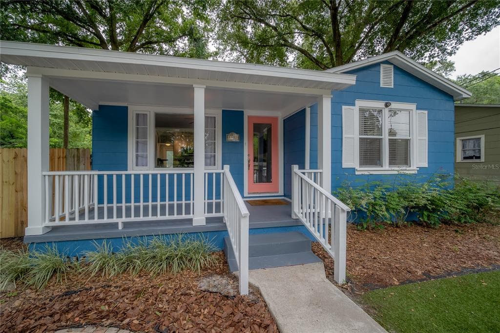 1302 E FLORA STREET TAMPA, FL 33604