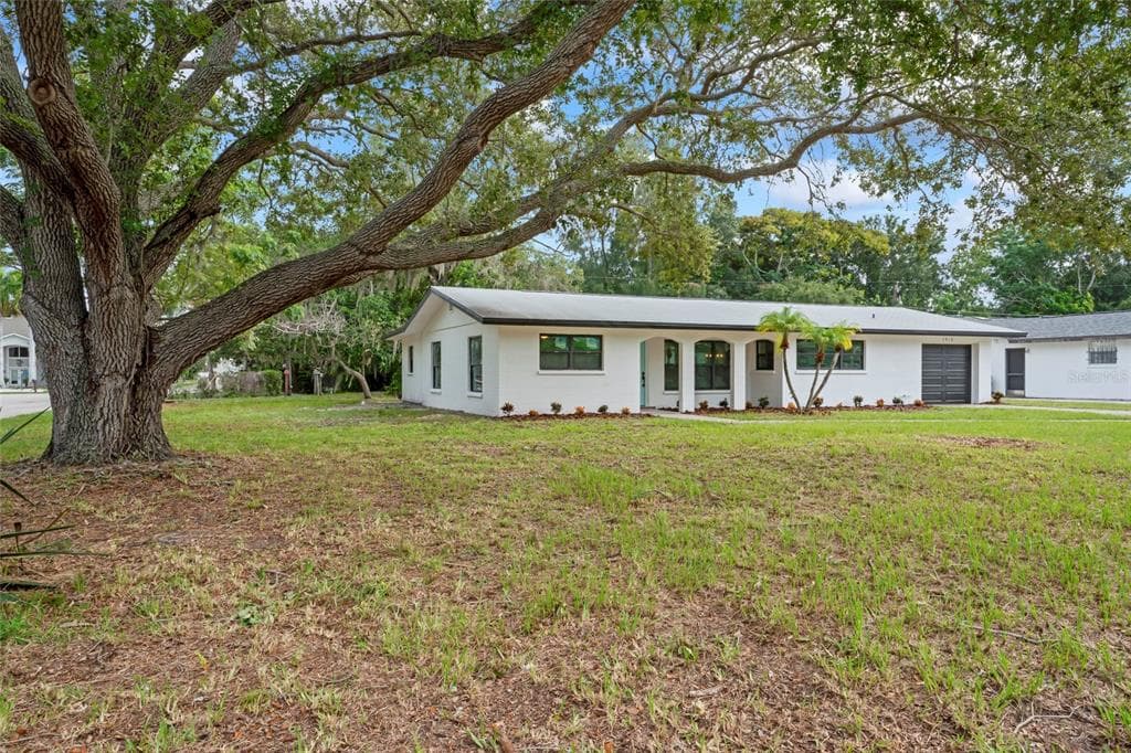 7816 2ND AVENUE NW BRADENTON, FL 34209